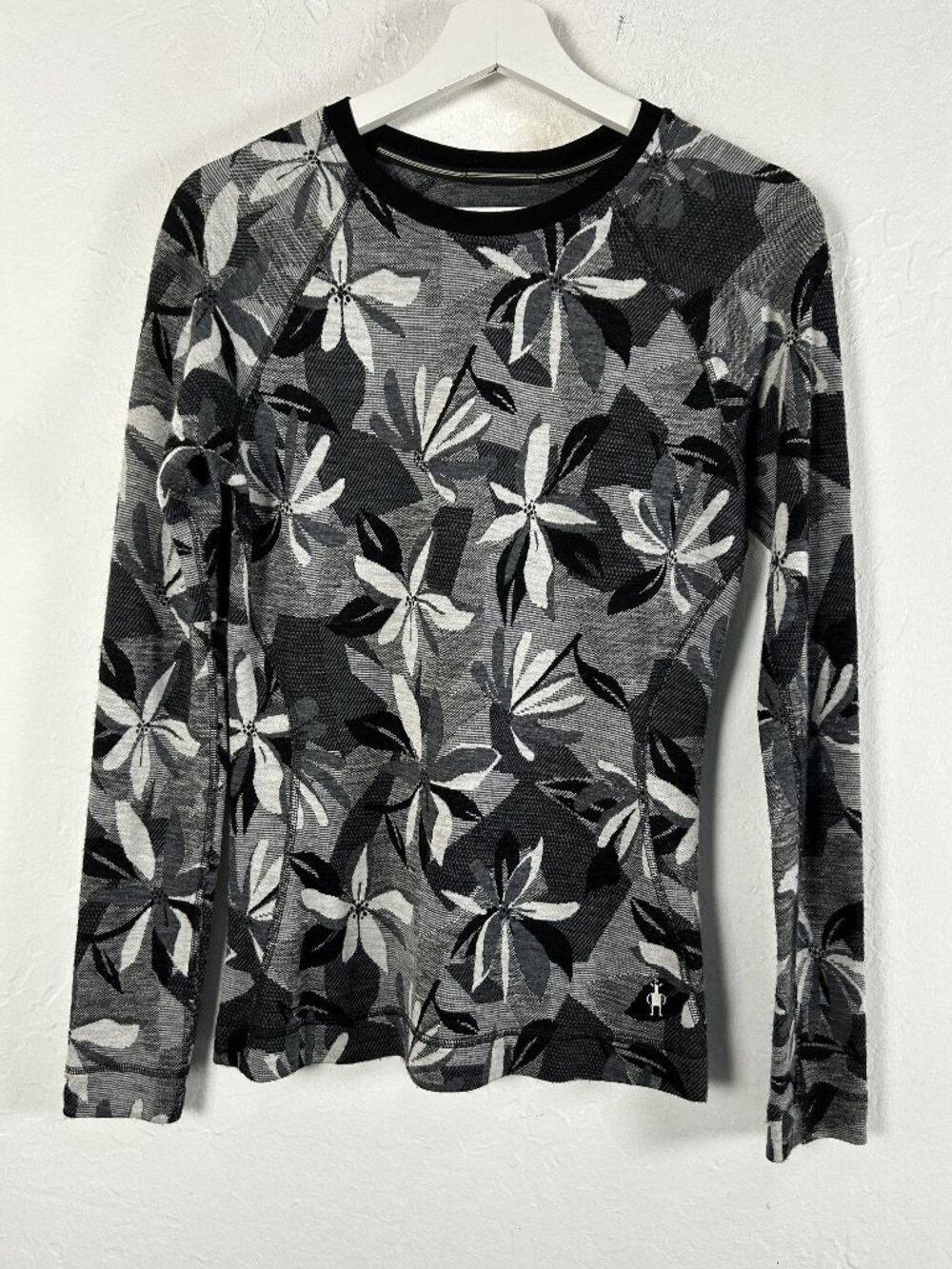 Smartwool Merino 250 Black Grey Floral Long Sleeve Base Layer Top Women's Medium